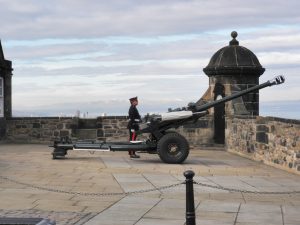 The One O'Clock Gun positioned in the Half Moon Battery within the walls of Edinburgh Castle